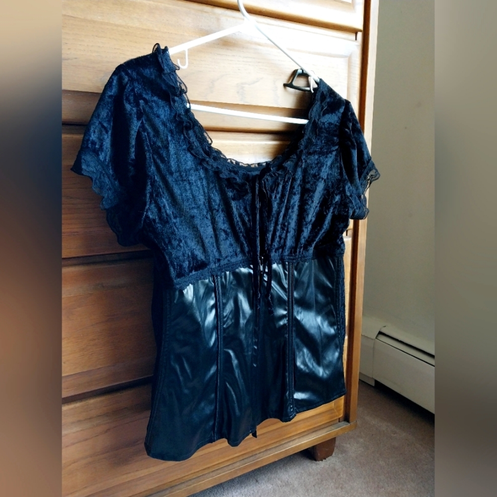 Vintage Tripp nyc Y2K velvet, lace & pleather corset bodice top - Picture 5 of 9